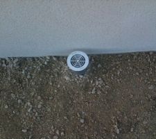 Ventilation du vide sanitaire remontée avec mon oncle car elle était noyée sous la terre...