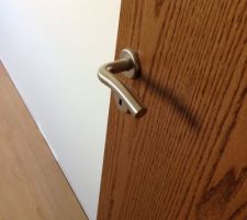 Porte Mosel Turen et poign&eacute;e Hoppe.