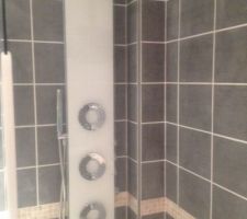 Colonne de douche en place