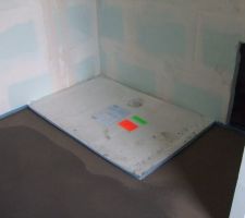 La chape dans la salle de bain