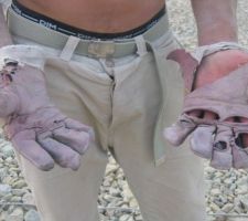 J'en ai bouffé de la paire de gant...