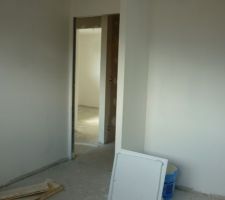 Première couche d\'enduit pour le ratissage