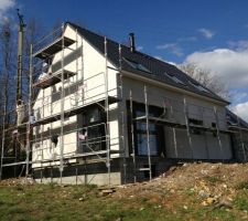 Enduit de base Sto sur ITE PSE, avant l'enduit de finition