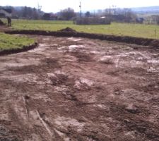 Premier coup de pelleteuse ...
Création du chemin d'accès