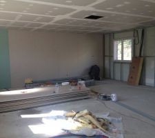 Enfin les murs sont mis !!