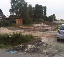 Les travaux ont bien commenc&eacute;, la dalle va &ecirc;tre coul&eacute;e