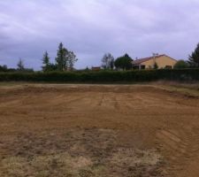 Sa y est notre terrain est pr&ecirc;t les fouilles vont pouvoir commencer