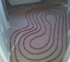 Chauffage au sol dans la salle de bain