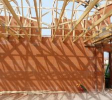 La partie tronquée...avec le passage pour passer dans les combles...