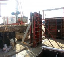 Mise en place du coffrage sous-sol