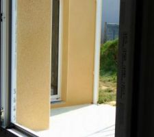 Terrasse cot&eacute; ouest vue d'une chambre