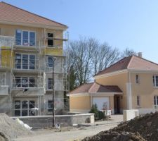 Bâtiment 2 et maison individuelle