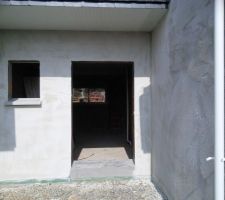 L'entr&eacute;e de 130 cm