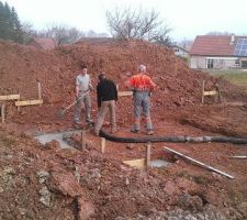 SEM 12: Fondations coulées. 17m²