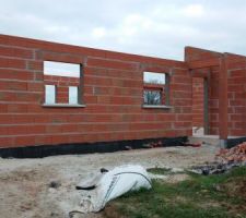 Élévation des murs terminée !