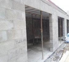 Vue facade arriere apres dalle rdc coulee