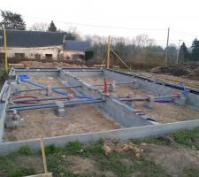 Assainissement pos&eacute; et gaine suppl&eacute;mentaire aussi