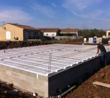 Syst&egrave;me de plancher en poly pour la dalle