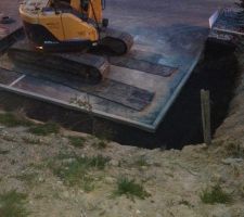 Voila donc la semelle béton qui viendra réceptionner le mur de gabion.