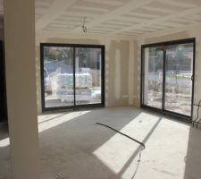 Bandes finies, la maison profite du soleil du printemps!!