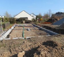 Fondation avec hérisson car terrain plat et bon