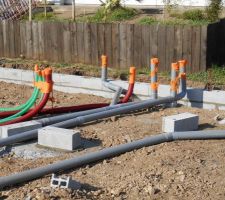 Vue des diff&eacute;rentes gaines, &eacute;lectricit&eacute;, plomberie etc...