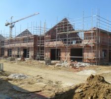 08.2009
voila o&ugrave; en sont les travaux des maisons en face
