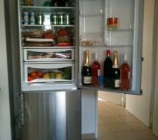 02.2010
1ers aménagements : remplir le frigo pour les amis qui vont aider à déménager !!!!!!!!