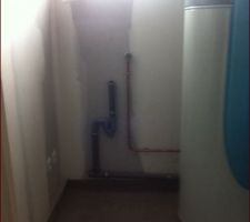 Branchement lave-linge dans le cellier