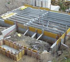 Travaux al'arret suite a la modification du permis (accepter) en juillet 2011 et a la reparation de la plateforme