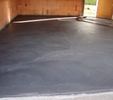 Dalle garage (au-dessus cave)