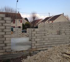 Baie vitrée pour la future terrasse