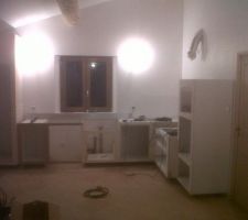 Le cuisiniste &agrave; commenc&eacute; )