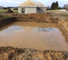 Voilà l\\\'état du chantier après l\\\'arrêté communale de fermeture de chantier suite à la cavité souterraine découverte sous le nouveau transfo