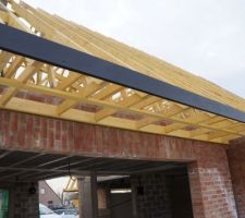 Mise en peinture des planches de rives