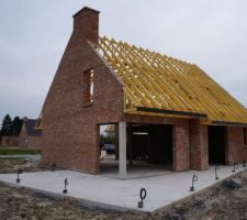 Mise en peinture des planches de rives