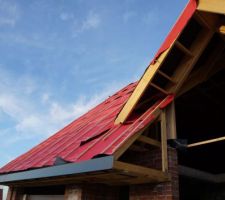 Feutre de toiture pos&eacute;