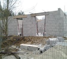 FaÃ§ade de la maison, pas bien prise car arbres gÃªnants.