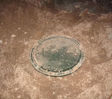 La cuve de rétention en place et déjà recouverte (Cuve plate Graf)