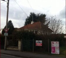 Entr&eacute;e sur le terrain