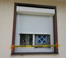 14/08/13 : Fenêtre de la cuisine, les voisins vont avoir peur qu'il y ait un serial killer dans la maison...