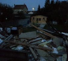 Ha oui le chalet est encore là ouf