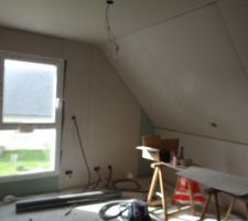 Chambre de T., termin&eacute;e (hors finitions, chape, et pose des prises)