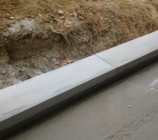 Rebord de la baie vitr&eacute;e