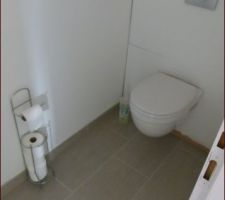 Nos wc dans l'attente de trouver notre faïence