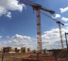 Installation de 2 grues cette semaine sur le chantier..