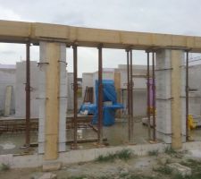 Coffrage des poteaux des baies, et coulage