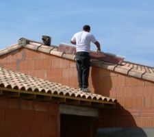 Mise en place des solins pour l'étanchéité