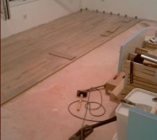 Parquet ch&ecirc;ne massif blanchi