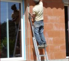 Rebouchage de quelques petits trous...